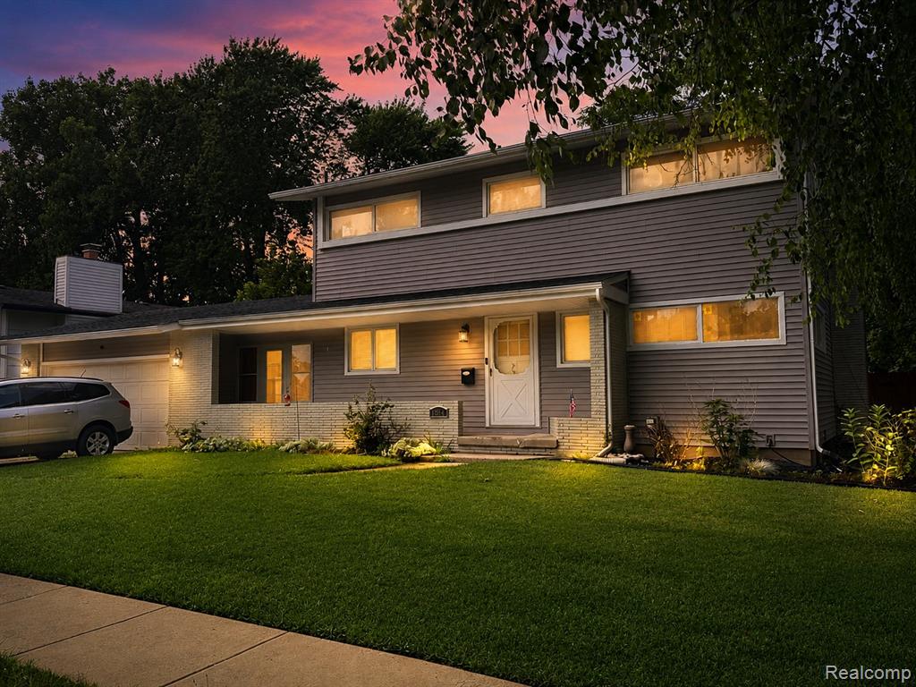 1814 Rockcreek Lane, Flint, MI 48507