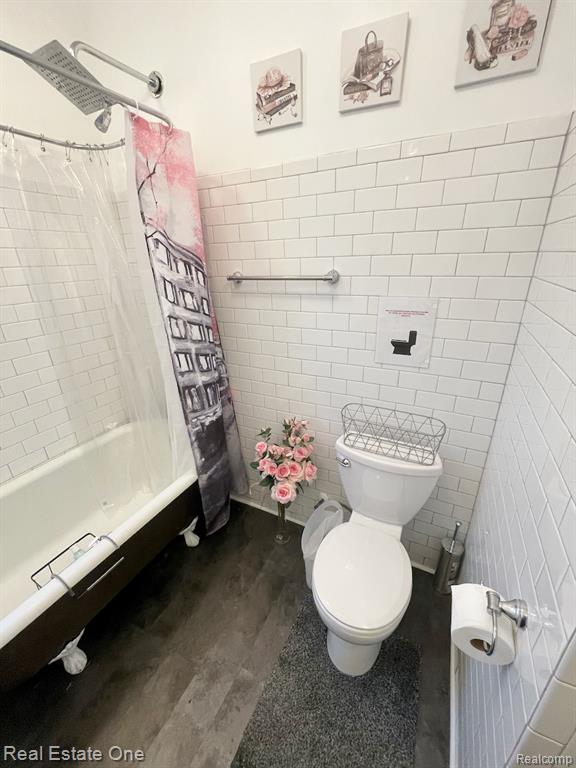 2454 Florian Street, Hamtramck, MI 48212 — Photo 13
