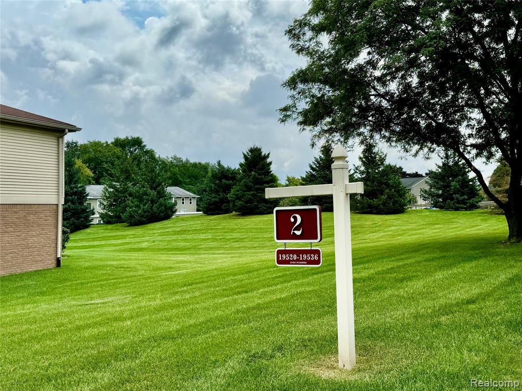 19536 NORTHRIDGE Drive, Northville, MI 48167 — Photo 21
