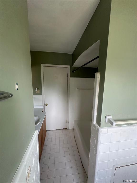 487 N ETON Street, B6, Birmingham, MI 48009 — Photo 14
