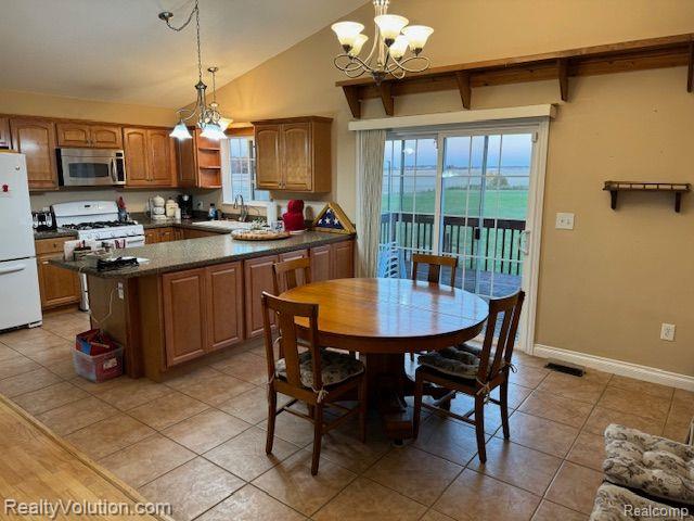 6760 ONEILL Way, North Branch, MI 48461 — Photo 9