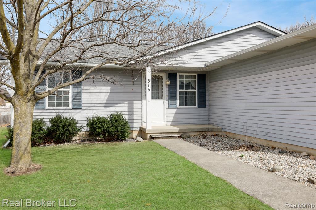 516 ALLEN Street, Clio, MI 48420 — Photo 2