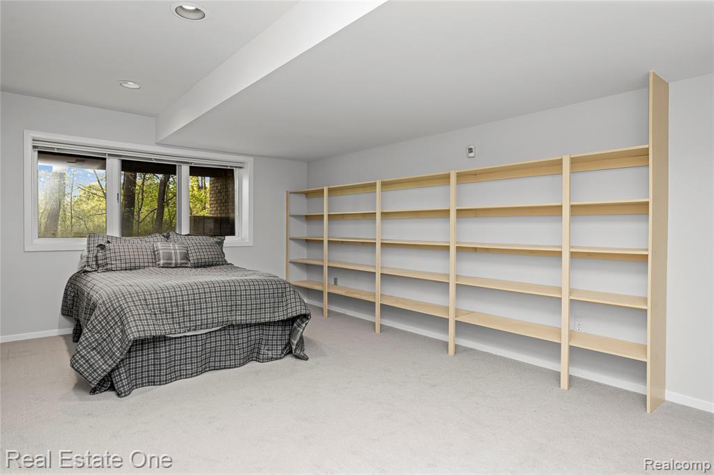 5000 Mirror Lake Court, 19, West Bloomfield, MI 48323 — Photo 50
