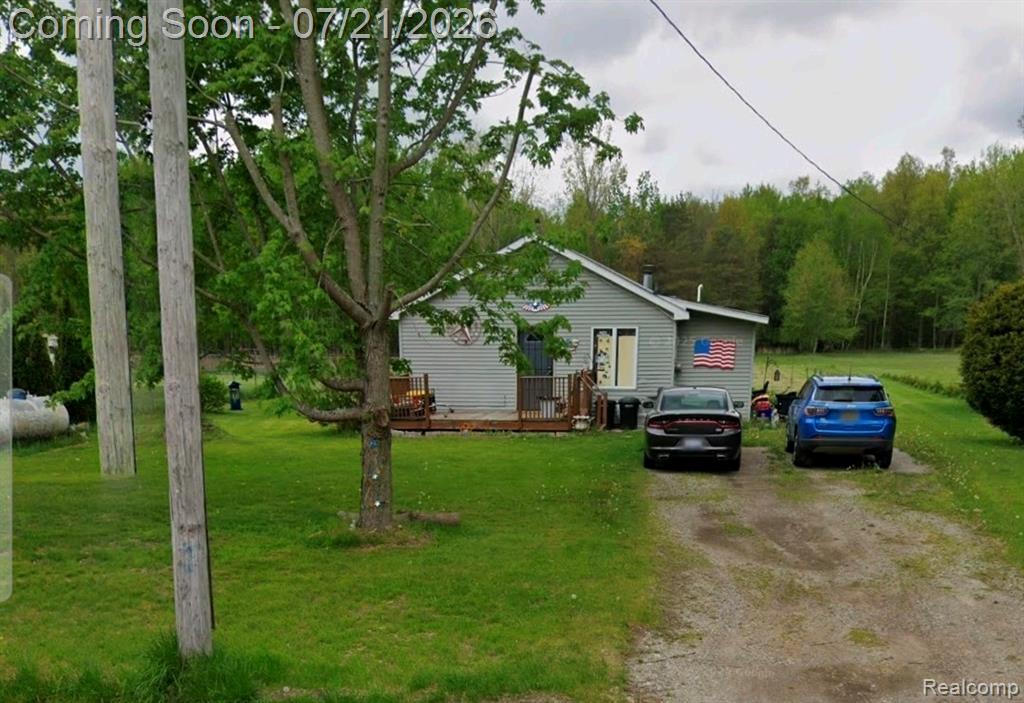 5008 W Burt Road, Montrose, MI 48457 — front exterior