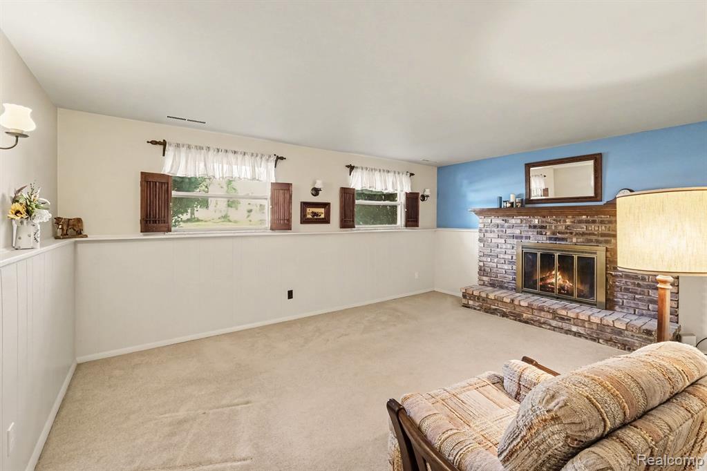 7083 Fairgrove Drive, Swartz Creek, MI 48473 — Photo 11