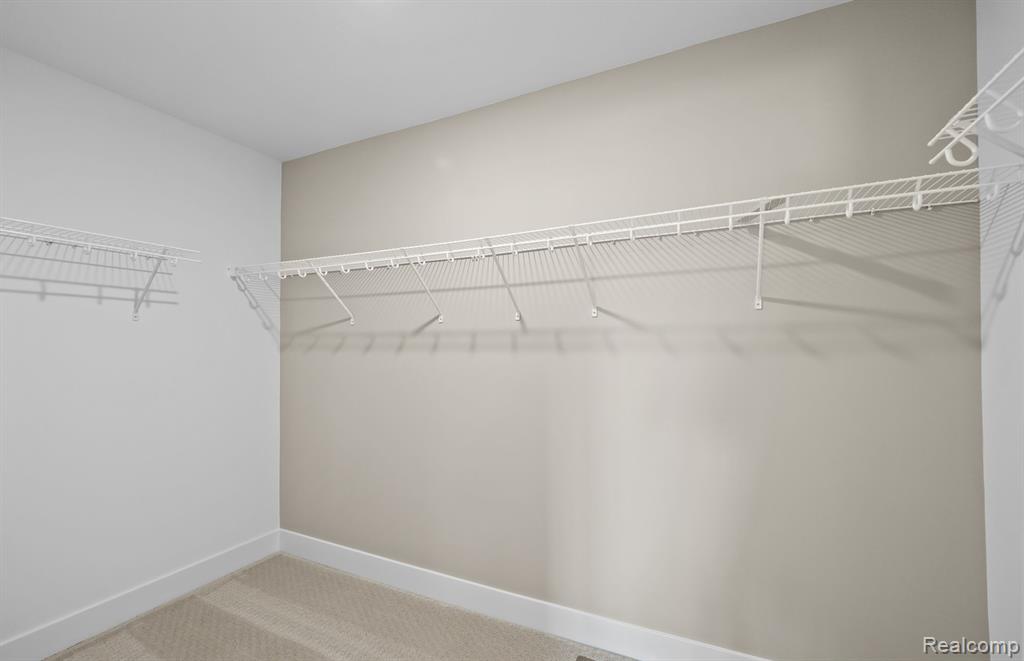 51311 Green Meadows Drive, Macomb, MI 48042 — Photo 12