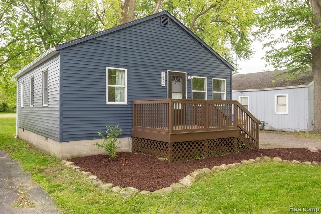 1896 SPAULDING Road, Monroe, MI 48162 — Photo 2