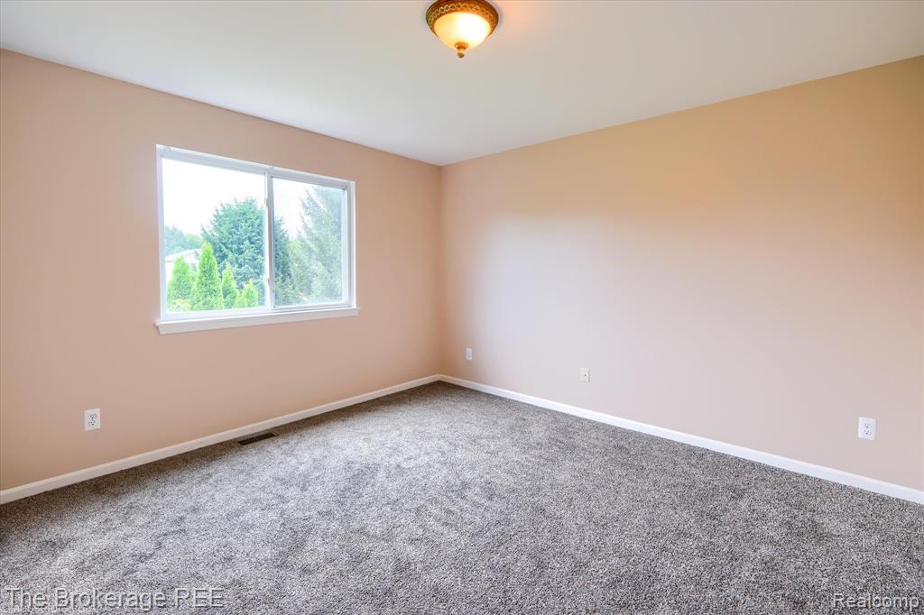 9446 Tiger Run Trail, Davison, MI 48423 — Photo 25