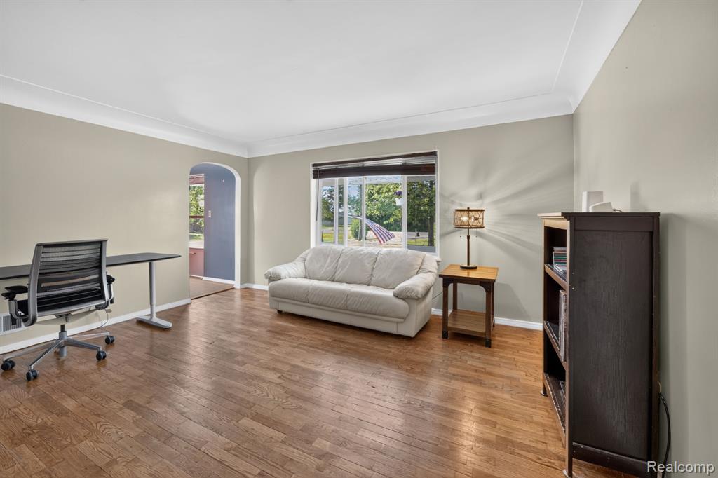 7077 Frances Road, Flushing, MI 48433 — Photo 11