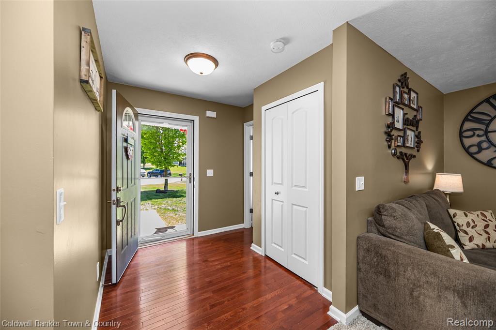 9122 Oneida Way, Pinckney, MI 48169 — Photo 12