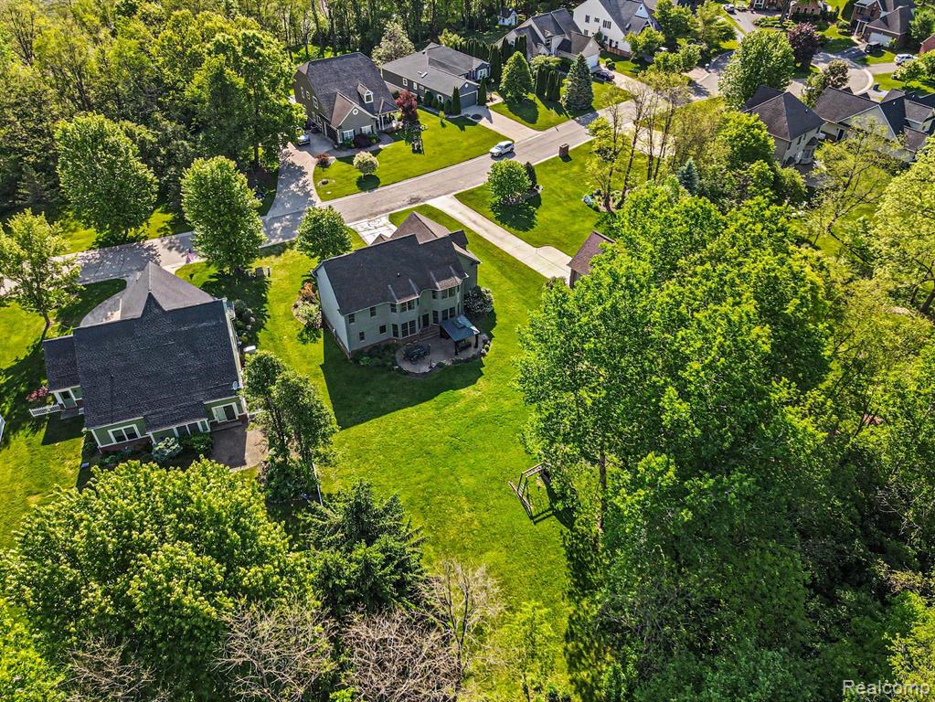 9367 Wildflower Way, Davisburg, MI 48350 — Photo 43
