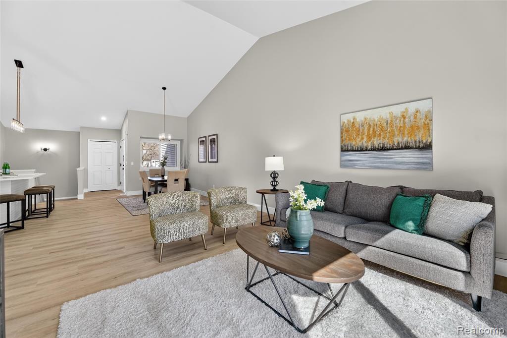 61019 Evergreen Court, South Lyon, MI 48178 — Photo 5