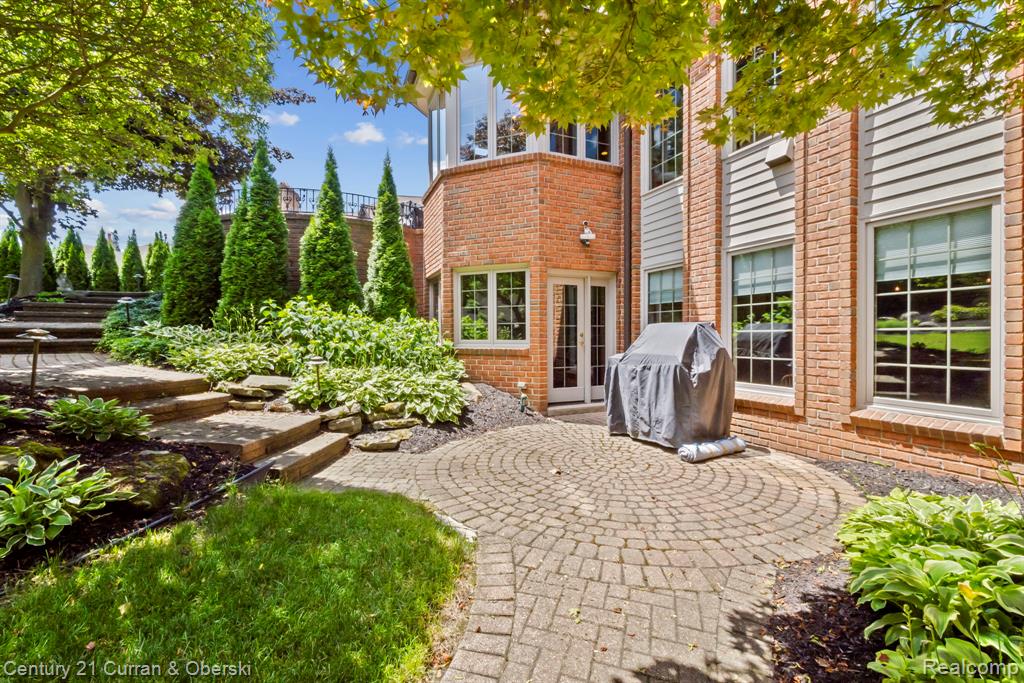 18878 Oak Leaf Lane, Northville, MI 48168 — Photo 14