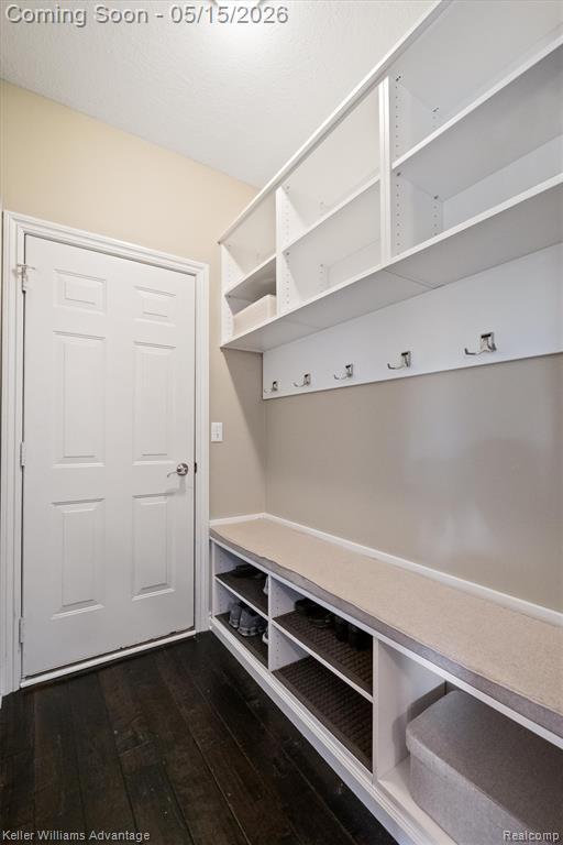 57201 Meadowcreek Circle S, South Lyon, MI 48178 — Photo 17