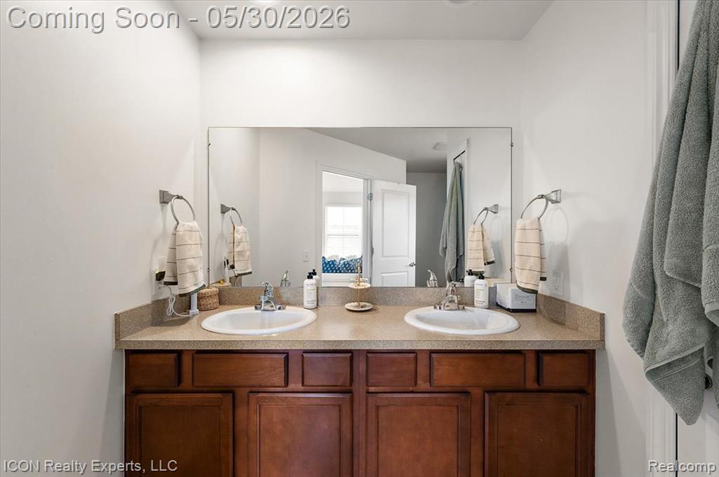 487 N Washington Avenue, Clawson, MI — Photo 14