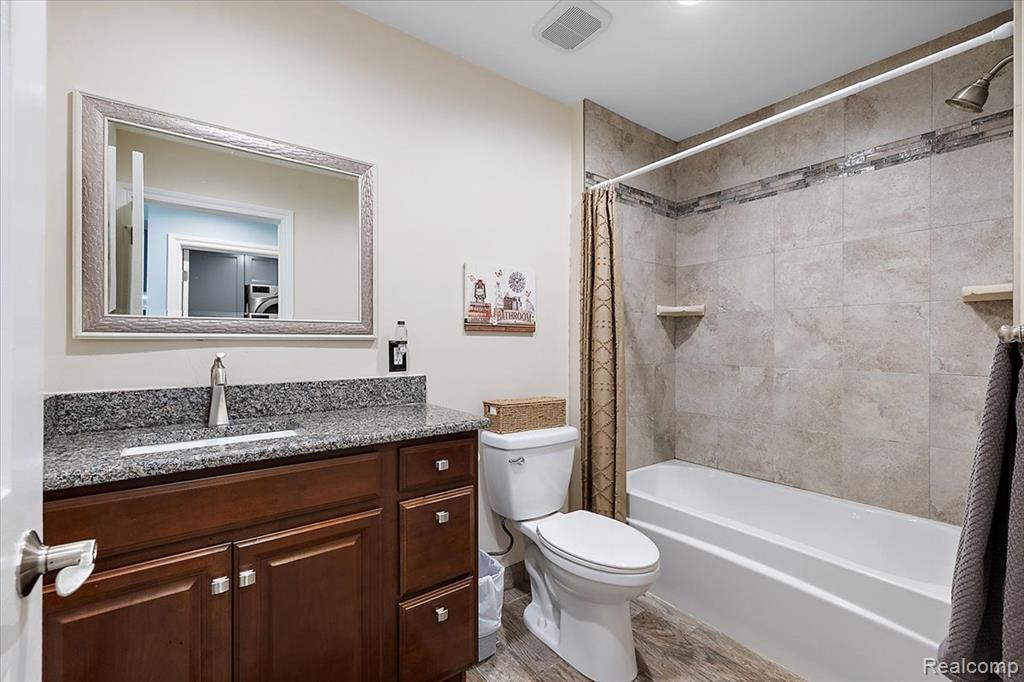 35526 Brooke Circle, New Baltimore, MI 48047 — Photo 16