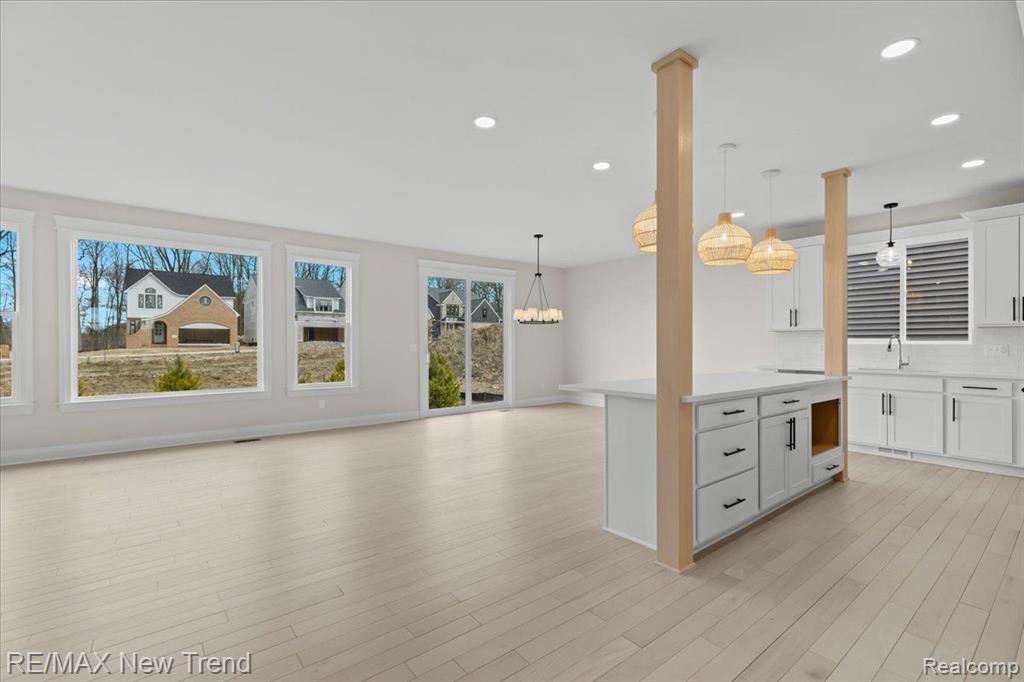 209 MOUNTAIN VIEW LANE, Milford, MI 48381 — Photo 8