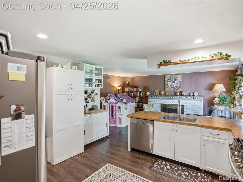 44242 N Umberland Circle, Canton, MI 48187 — Photo 11