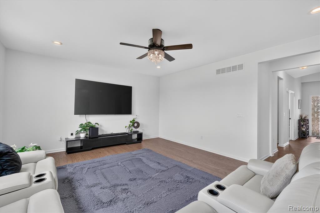 20983 Calabrese Drive, South Lyon, MI 48178 — Photo 8