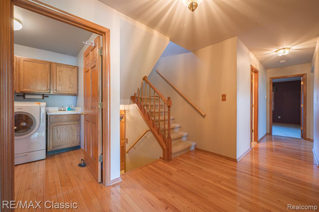 1049 ELMWOOD Drive, 13, Brighton, MI 48116 — Photo 27