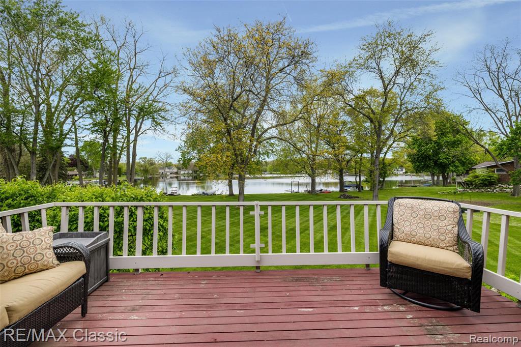 804 Bonita Drive, White Lake, MI 48383 — Photo 19