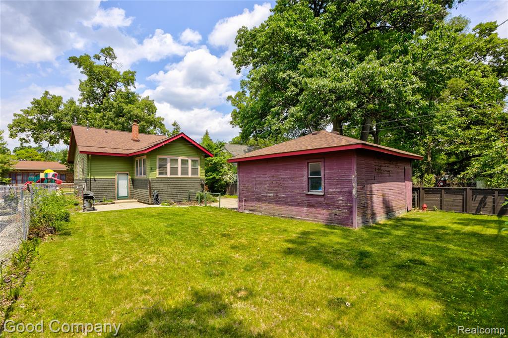925 W Hazelhurst Street, Ferndale, MI 48220 — Photo 35