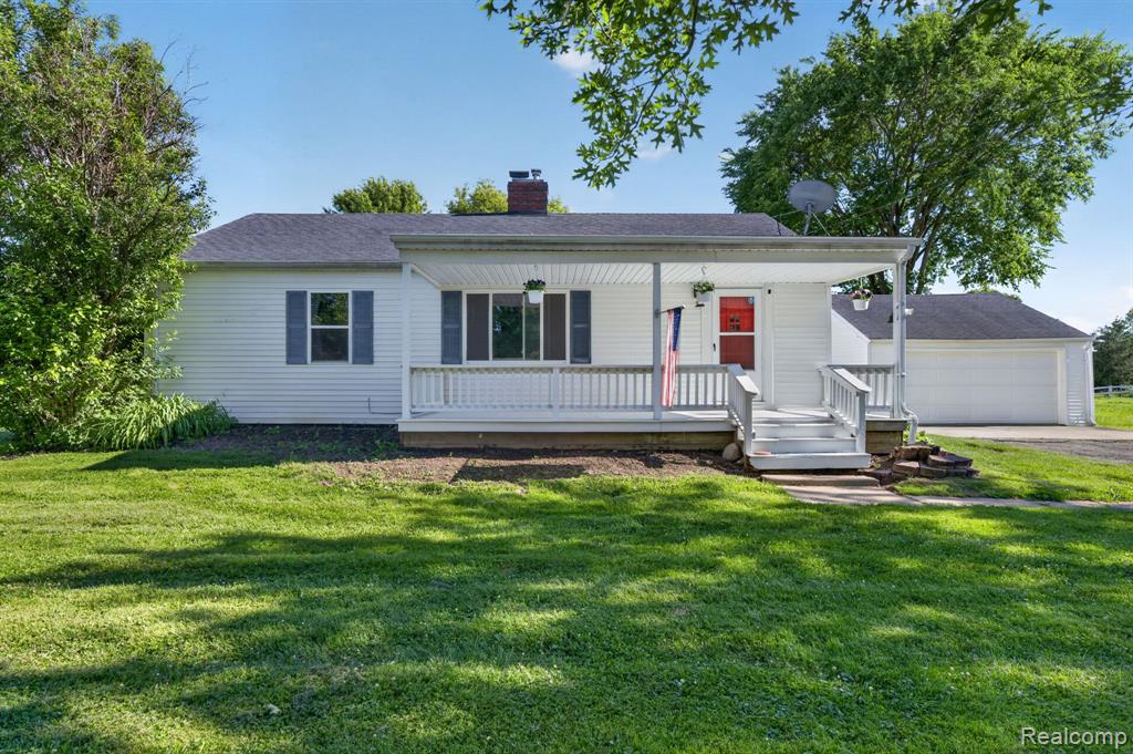 7077 Frances Road, Flushing, MI 48433 — front exterior