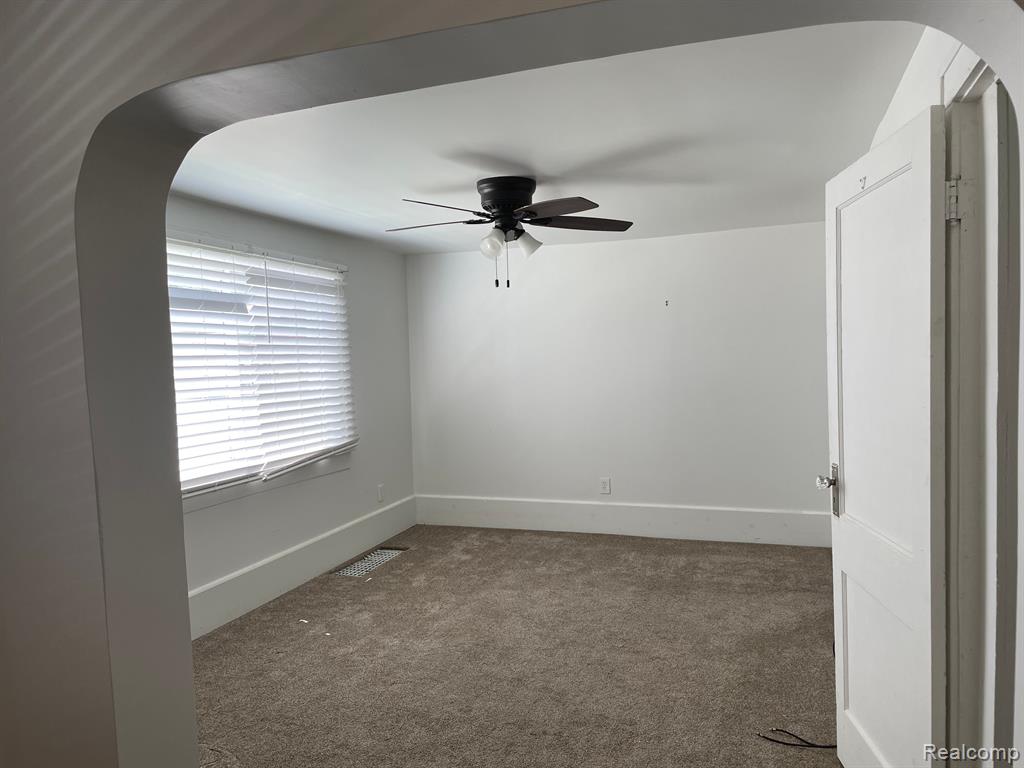 7556 Miller Road, Swartz Creek, MI 48473 — Photo 10