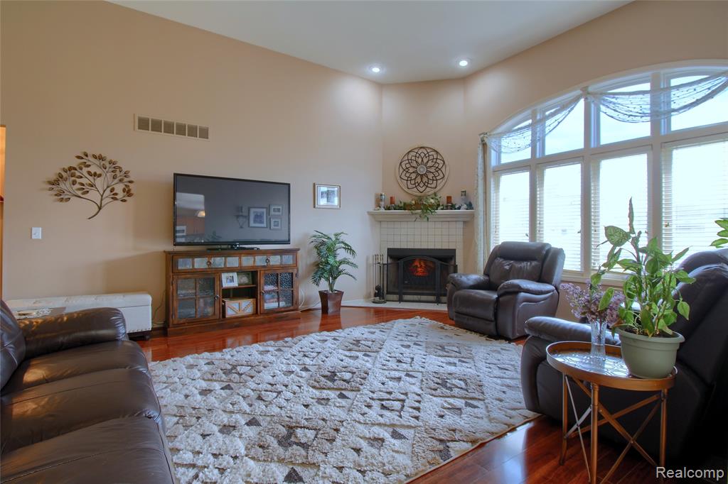 4404 Partridge Lane, Newport, MI 48166 — Photo 9