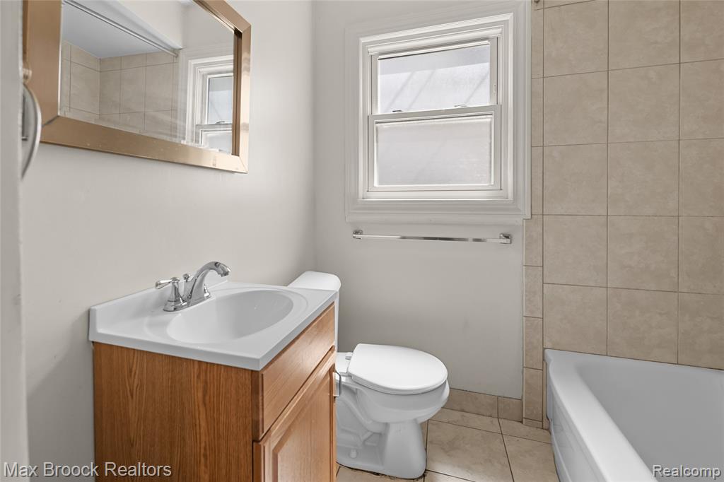 3012 GREENFIELD Road, Berkley, MI 48072 — Photo 7