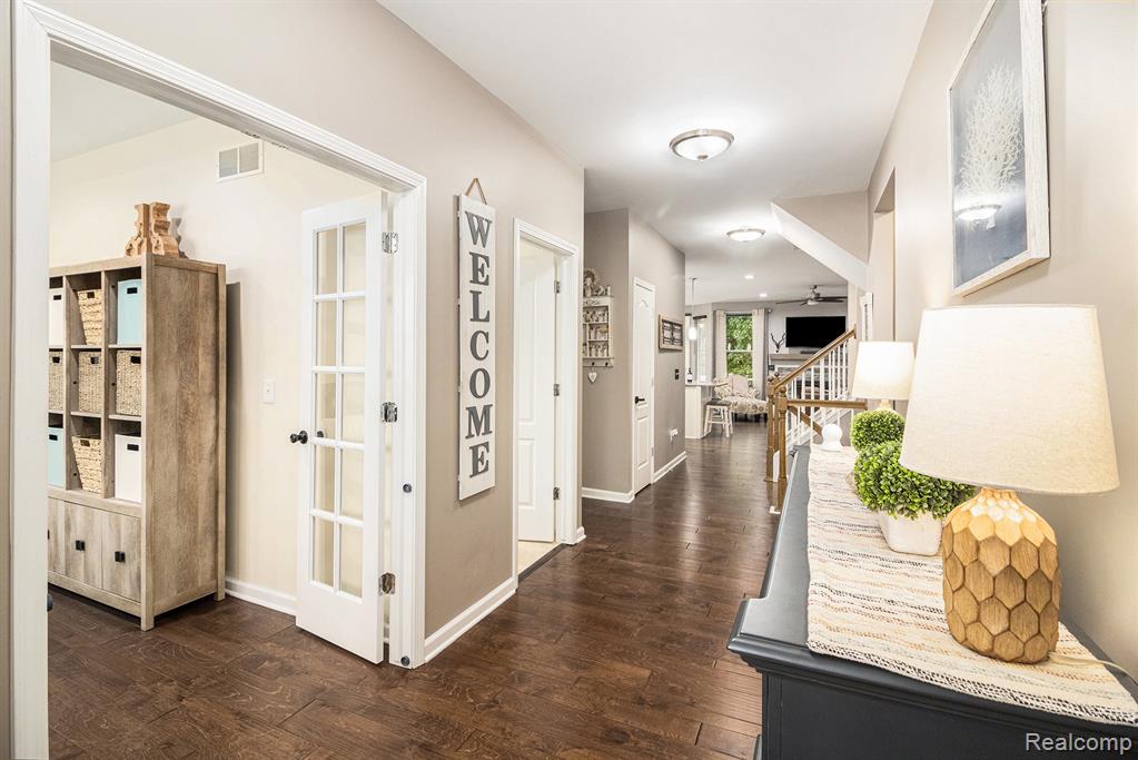 7970 Russell Drive, Westland, MI — Photo 3