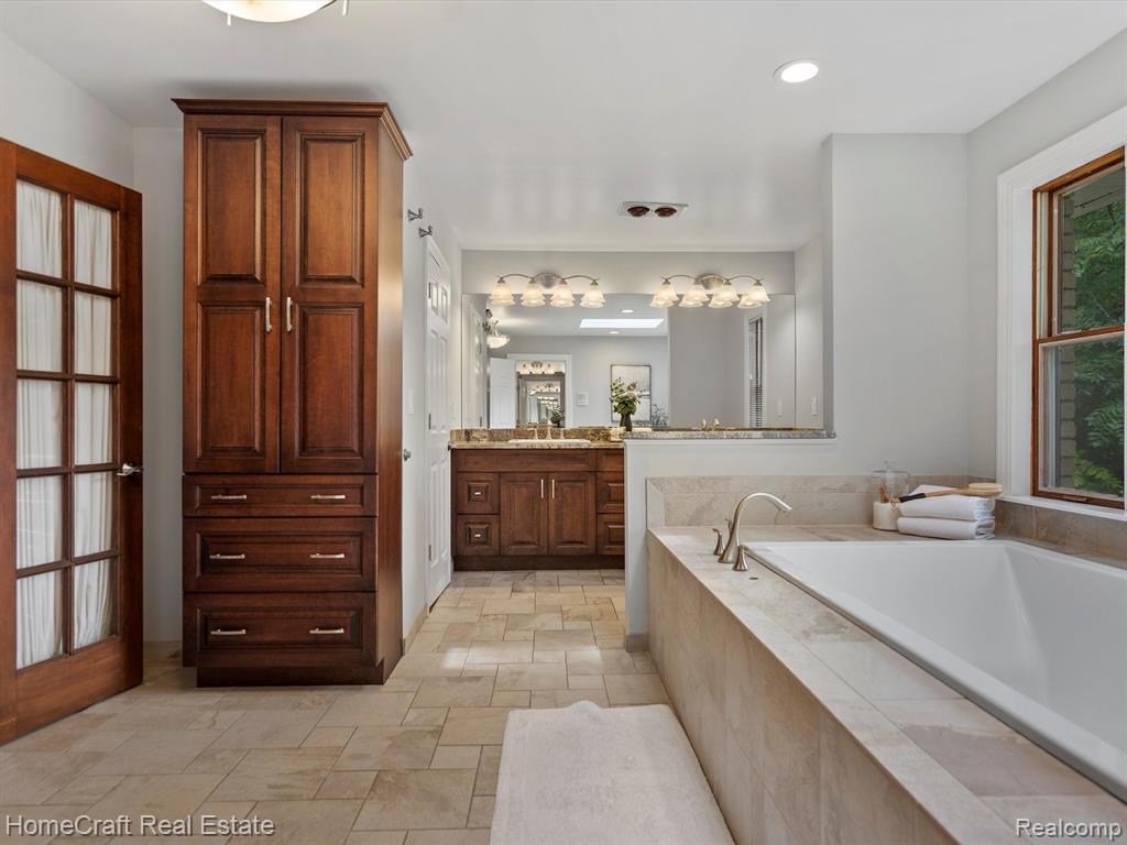 10050 JOSLIN LAKE Road, Gregory, MI 48137 — Photo 39