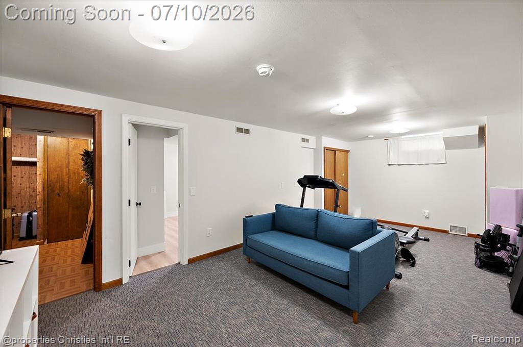 60629 Town Square Street, New Hudson, MI 48165 — Photo 30