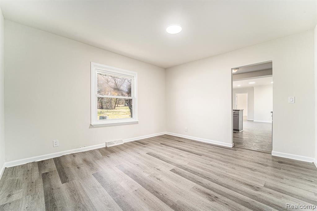 24614 TAFT Road, Novi, MI — Photo 8
