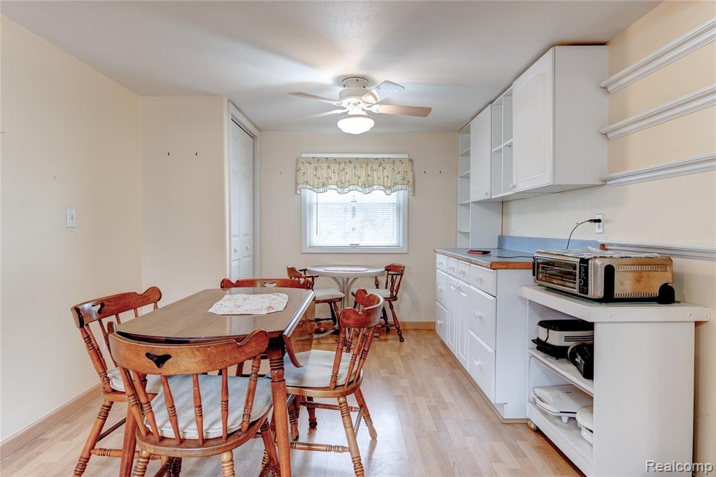 2190 W Maple Avenue, Flint, MI 48507 — Photo 11