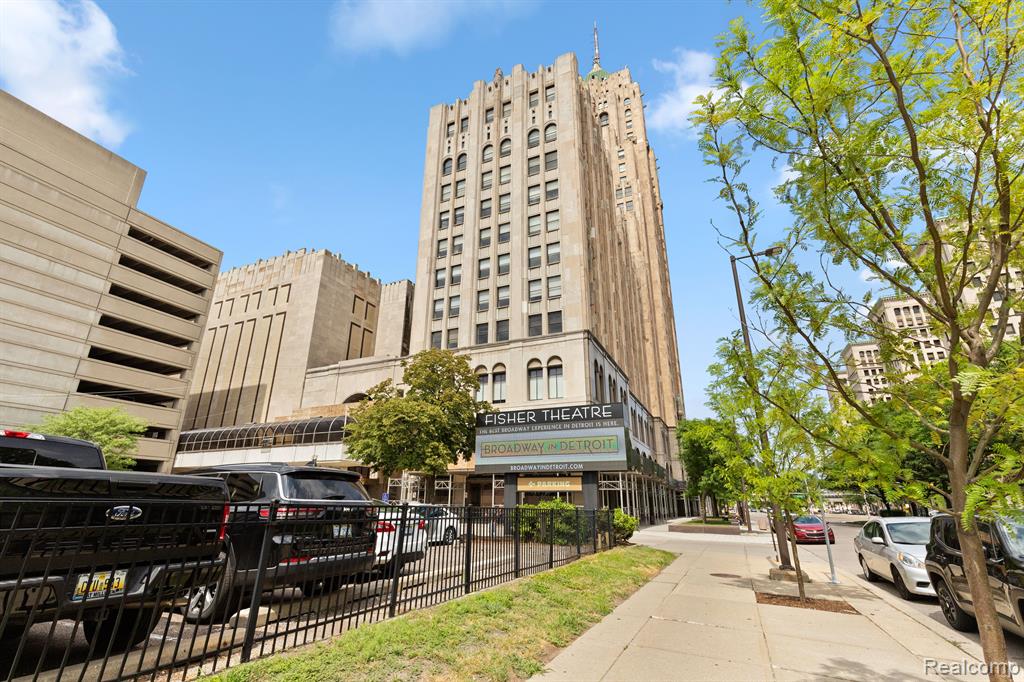 612 MARSTON Street, Detroit, MI 48202 — Photo 42