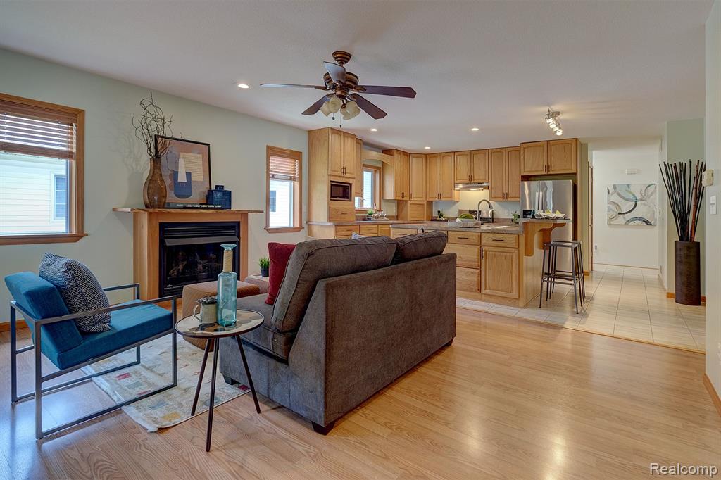 2540 SOUTHLAWN Street, Ypsilanti, MI 48197 — Photo 13