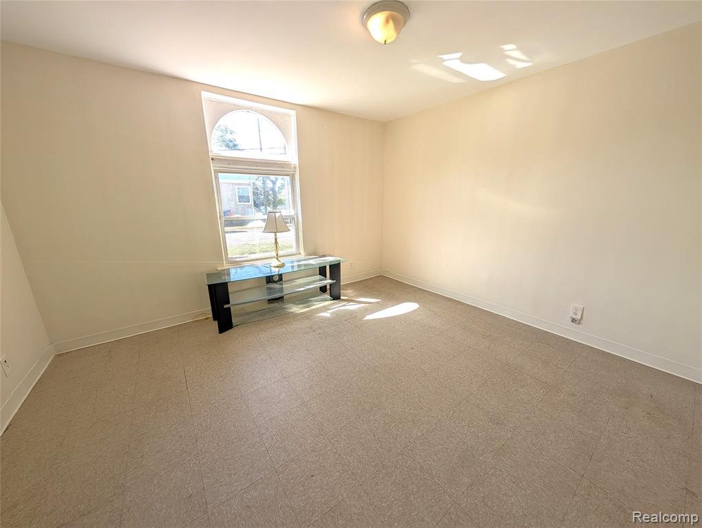 32 LABADIE Street, Ecorse, MI 48229 — Photo 5