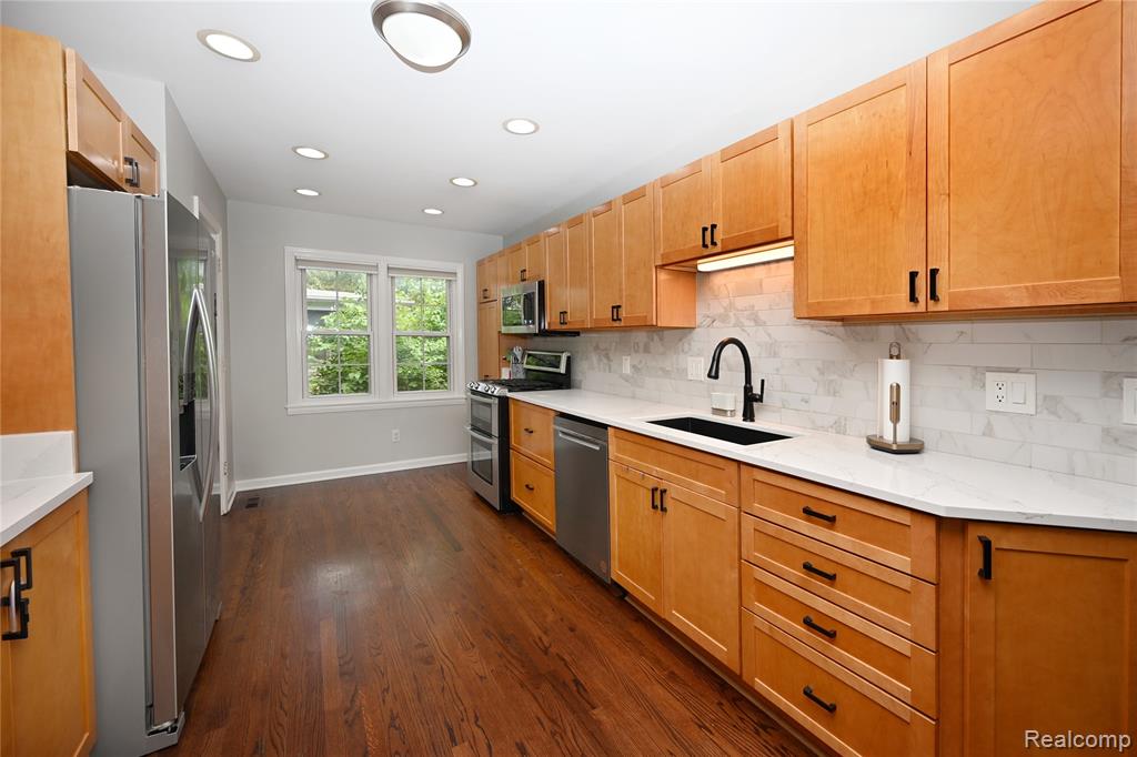 510 N Connecticut Avenue, Royal Oak, MI 48067 — Photo 5