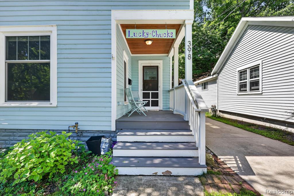 398 Howard Avenue, Grand Haven, MI 49417 — Photo 4