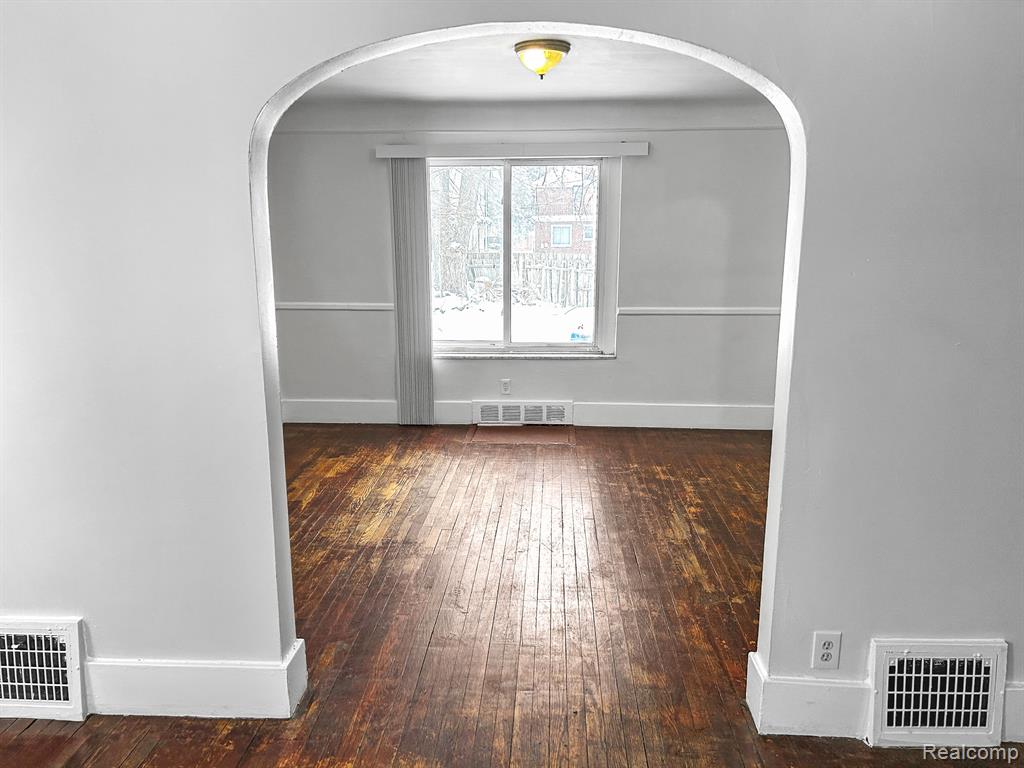 5966 COURVILLE Street, Detroit, MI 48224 — Photo 6