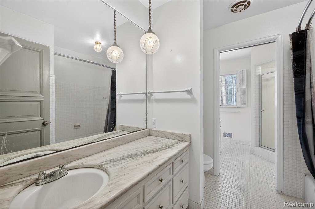 5551 Sugar Bush Lane, Flint, MI 48532 — Photo 23