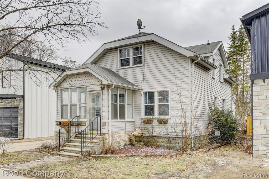 736 E Meyers Avenue, Hazel Park, MI 48030 — front exterior
