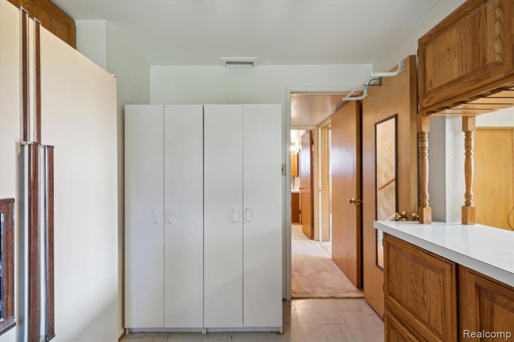 862 JUNEAU Road, Ypsilanti, MI 48198 — Photo 36