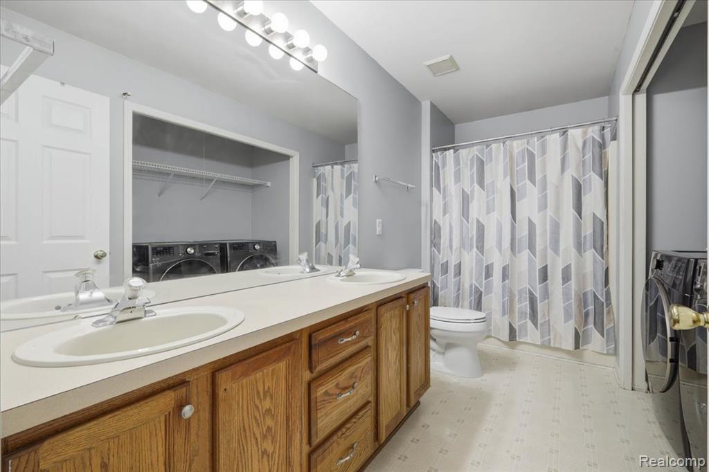 4748 Sherwood Circle, Canton, MI 48188 — Photo 32