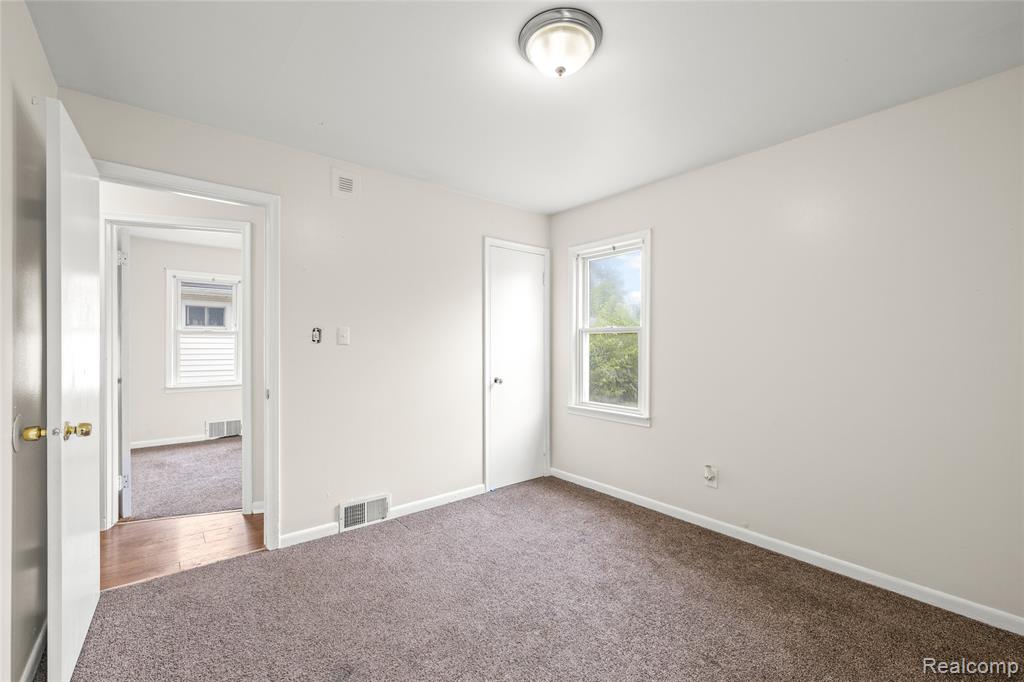 4175 Helen Avenue, Lincoln Park, MI 48146 — Photo 11