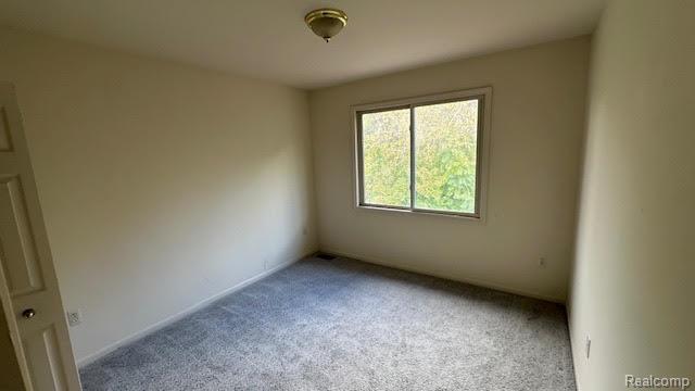 750 Clairpointe Woods Drive, Detroit, MI 48215 — Photo 9