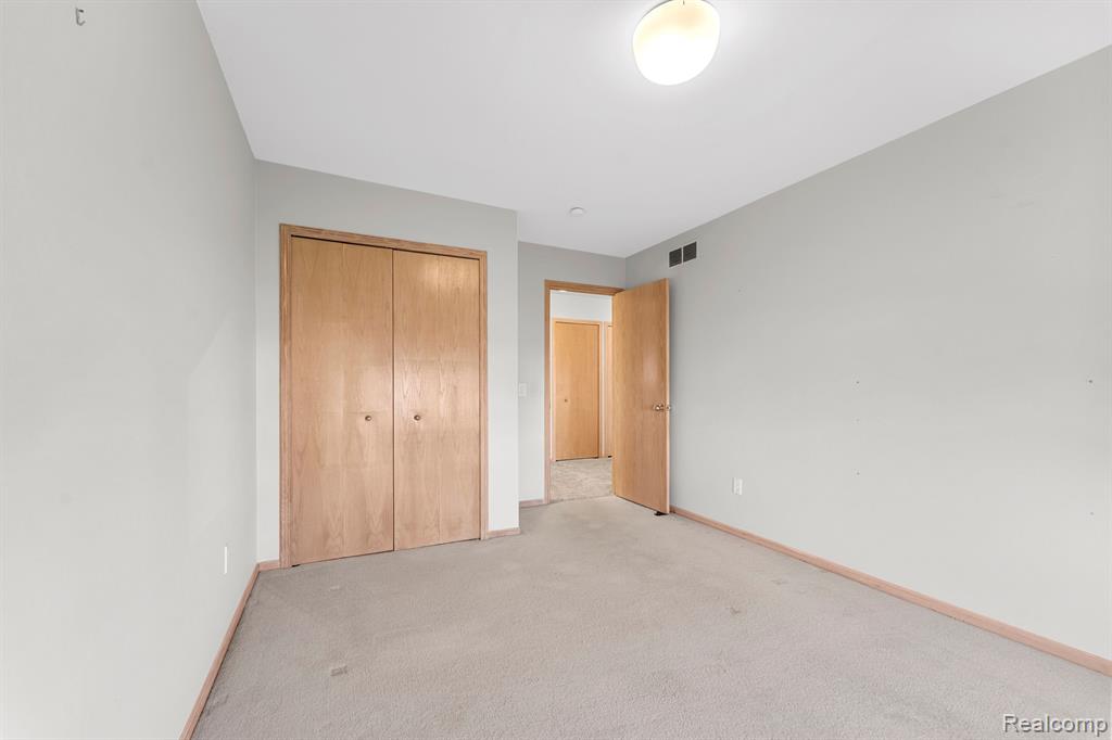 26783 PARK Lane, Woodhaven, MI 48183 — Photo 21