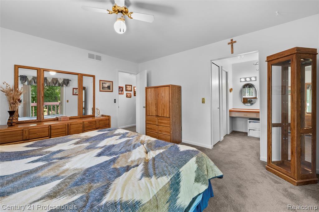5135 Virgie Lane, West Bloomfield, MI 48324 — Photo 14