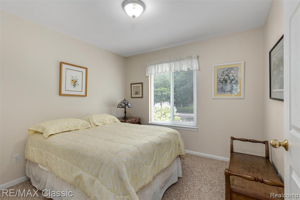 7671 Vamoco Drive, Waterford, MI 48327 — Photo 19